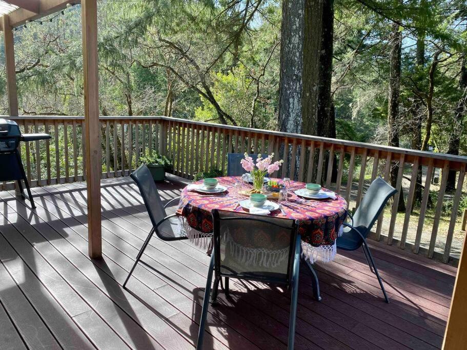 Avenue Of The Giants Caraway Cottage Miranda 外观 照片